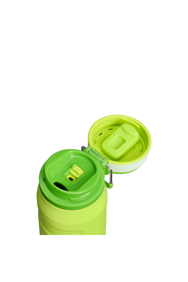 The IceFlow™ Bottle Twist Flip 0.7L / 24oz Chartreuse - 3