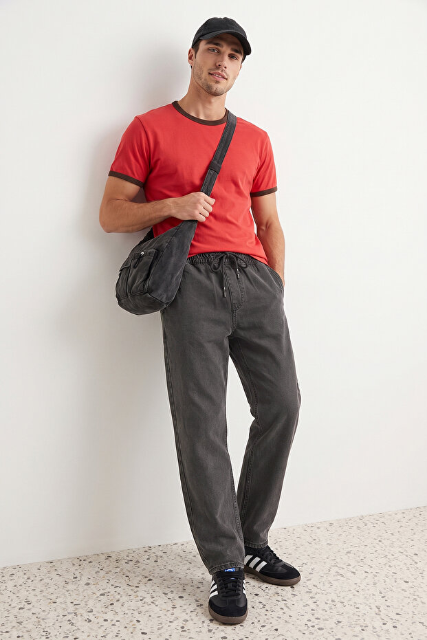 Siyah %100 Pamuk Regular Fit Beli Lastikli Jeans Bol Kot Pantolon TMNAW24JE00025 - 4