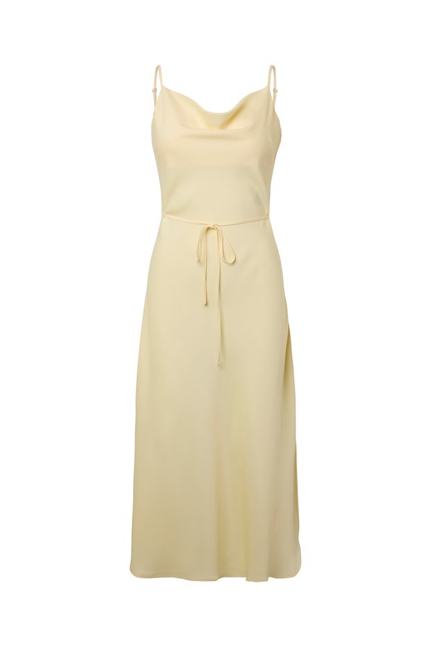 ROCHIE LUNGA YASTHEA BREA S. NOOS