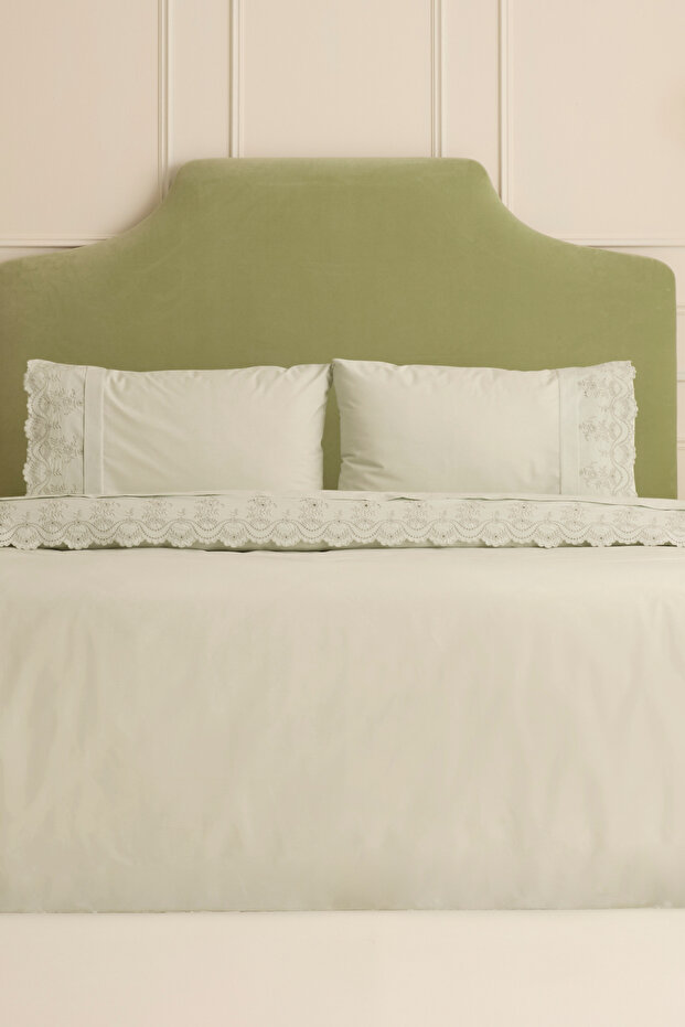 Avellina 100% Cotton Double Embroidered Duvet Cover Set Sage