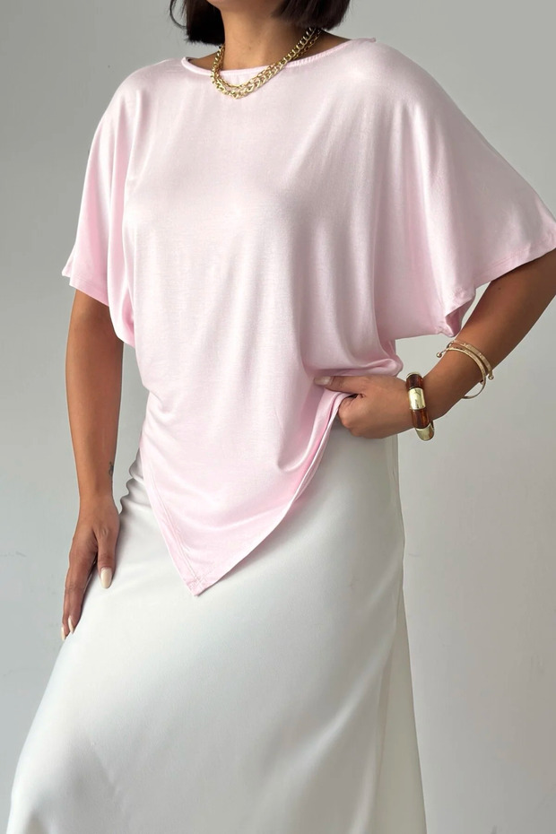 Crep Women's Viscose Fabric Draped Bat Sleeve Asymmetrical Loose T-Shirt