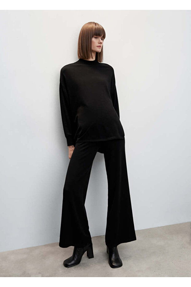 Black Women's Trousers 47071284