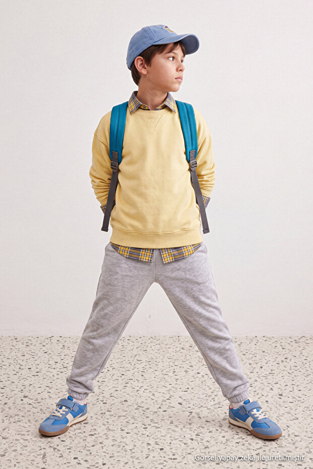 Gray Melange Plain/Basic Boys' Jogger Thick Non-Padded Knitted Sweatpants Tkdaw27Ea00010