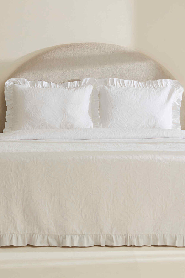 Branley Ruffled Single Bedspread Set White
