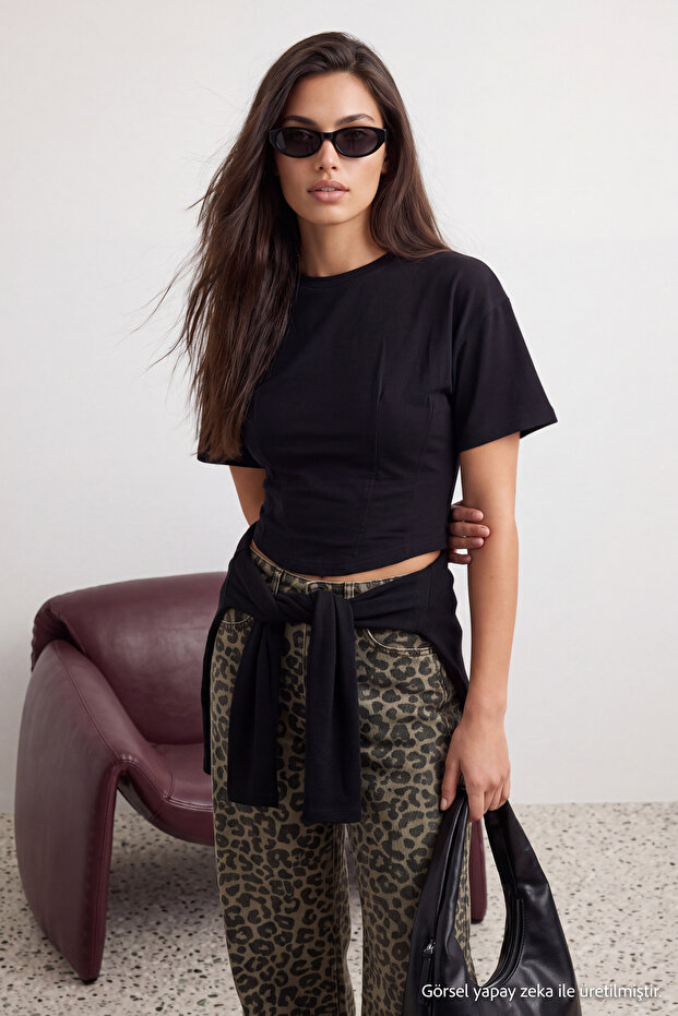 Black Cropped Regular Knit T-Shirt TEDSS24TS00008