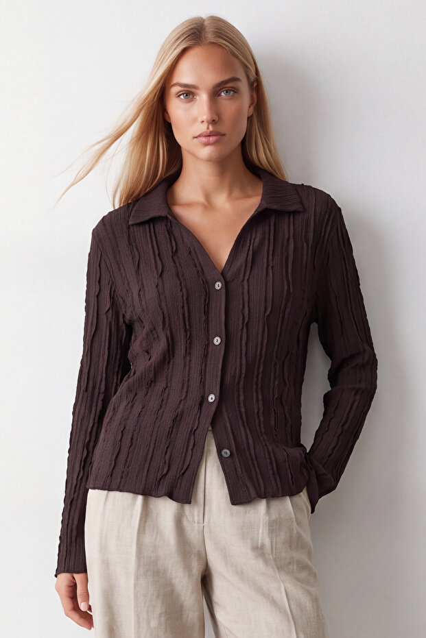 Bitter Coffee V-Neck Spanish Sleeve Ruffle Fabric Shirt Alc-X15404