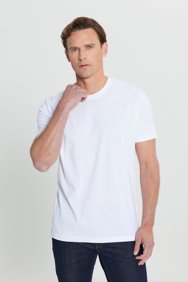 Men's White 100% Cotton Slim Fit Narrow Cut Crew Neck Basic T-Shirt