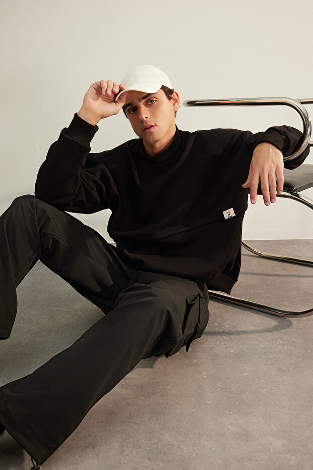Black Oversized /Wide Cut Label Inside P Fleece Thick Sweatshirt Tmnaw24Sw00228