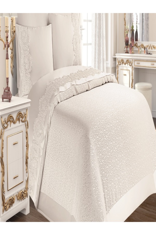Double Dowry Box 6 Piece Embroidered Pique Set Paris
