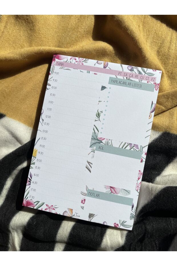 Spring Daily Planner - 2