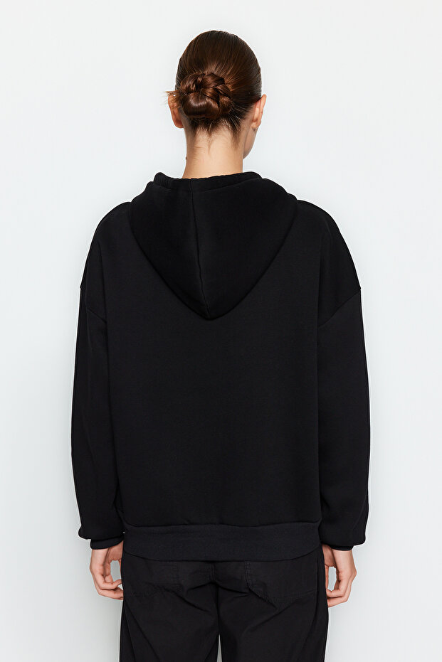Siyah Oversize/Rahat Kesim Basic Kapuşonlu Kalın İçi Polarlı Örme Sweatshirt TWOAW24SW00188 - 6