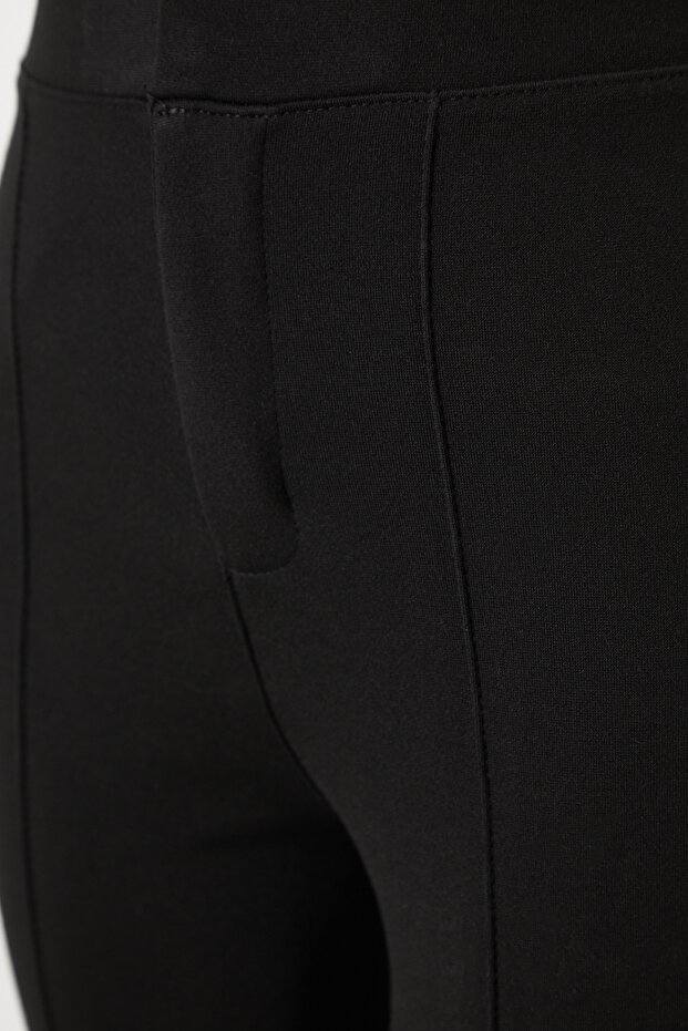Siyah Toparlayıcı Yüksek Bel Nervürlü Beli Lastikli Slim Fit Kalın Örme Pantolon TWOAW24PL00114 - 8
