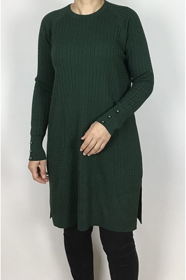 Fine Knit WITH BRAIDED Patterned PATTERN AND BUTTON DETAIL ON THE SLEEVES.