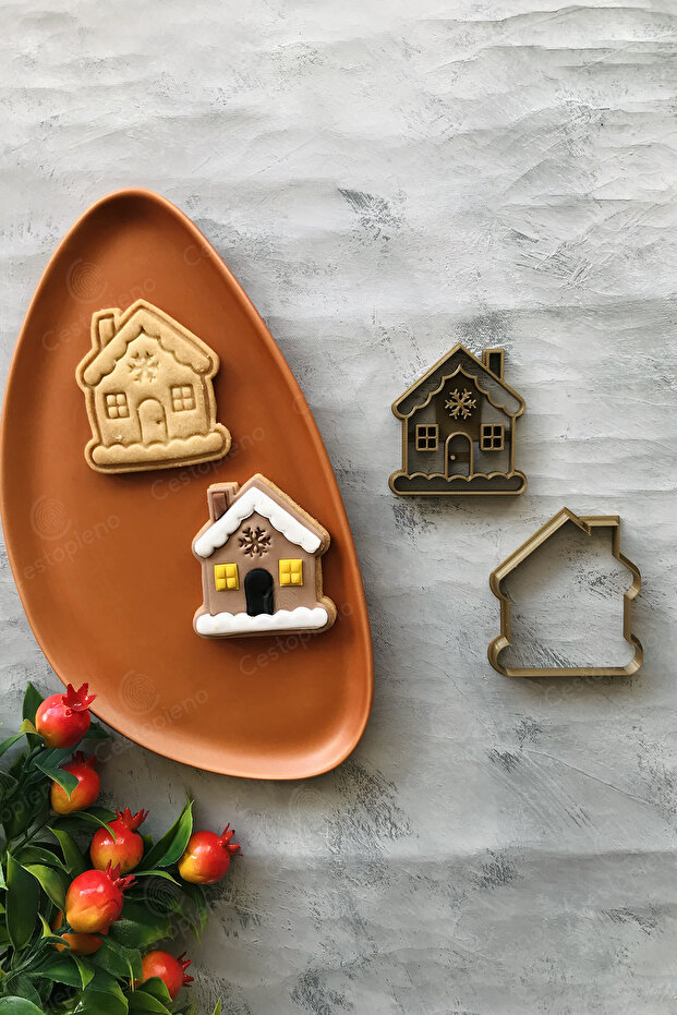 Gold Snowflake House Dough Shaper / Cookie Mold / Ceramic Mold / 7x8 Cm