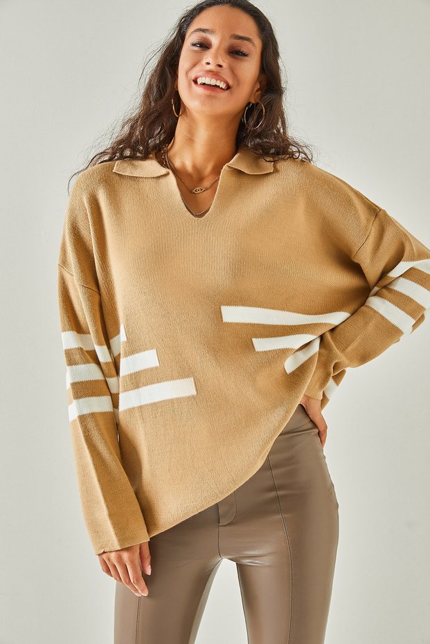 Women's Biscuit Stripe Detailed Oversize Polo Collar Knitwear Sweater KZK-19000645