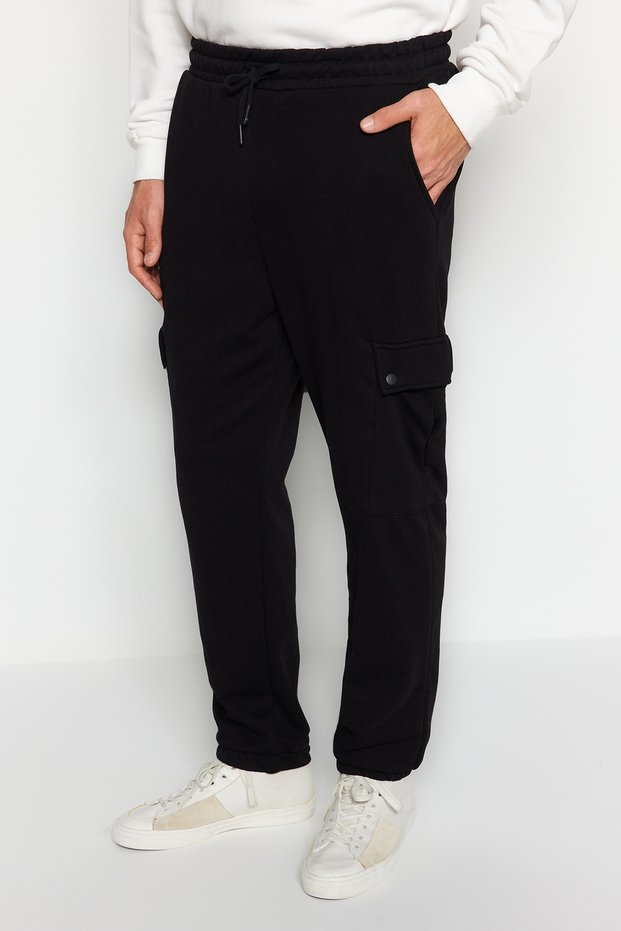 Siyah Oversize/Geniş Kesim Kargo Cepli Jogger Bol Eşofman Altı TMNAW24EA00016