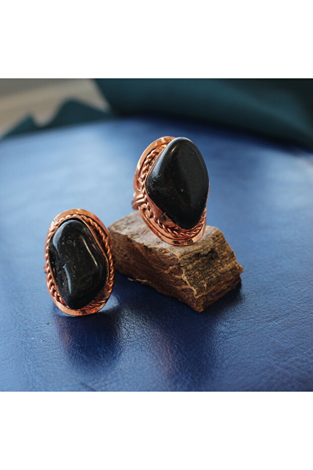 1 Piece Handmade Adjustable Black Natural Stone Ring Black Garnet (GARNET/GRANAT) Stone