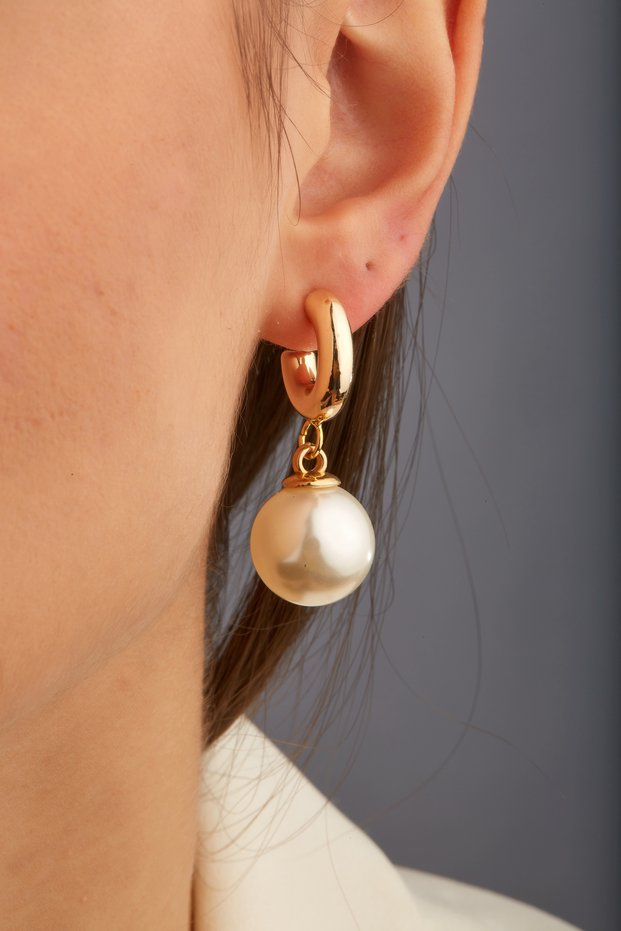 Hailey Women's Ball Pearl Hoop Earrings, Gold