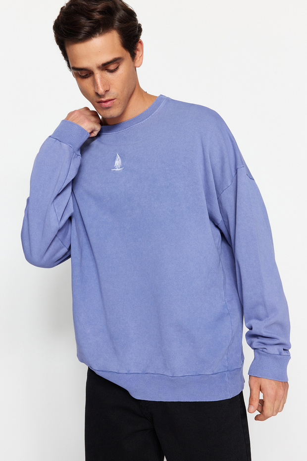 Lila Unisex Oversize/Geniş Kesim %100 Pamuk Eskitme/Soluk Efektli Mistik Sweatshirt TMNAW24SW00189 - 3