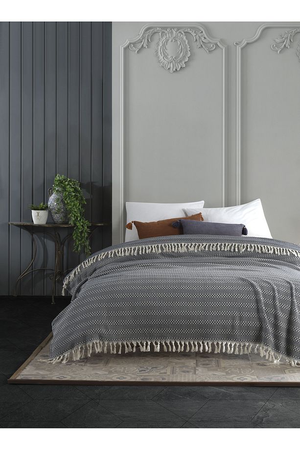 Azure Indigo Tek Kişilik Pike 145 X 200 cm Yatak Koltuk Kanepe Berjer Örtüsü Pamuklu Püsküllü - 1