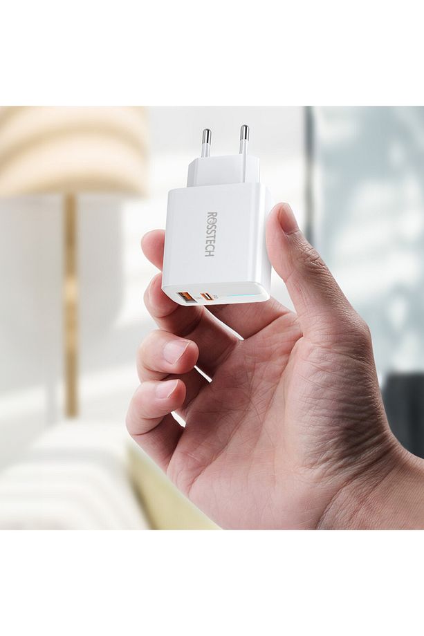 20w Pd Led Göstergeli Ultra Hızlı Şarj Adaptörü Usb-C PD 20W + Usb-A Quick Charge 3.0 - 7