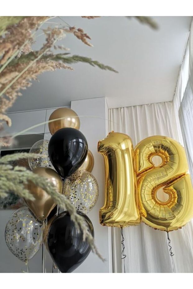 18 YEARS OLD BIRTHDAY FOIL BALLOON SET