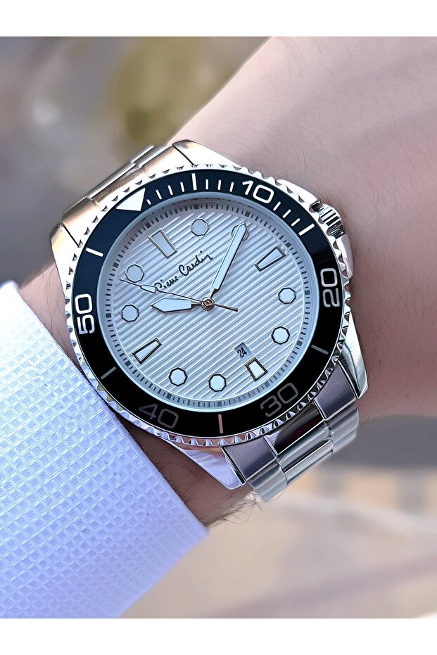 Special Gift Package for Father's Day Steel Strap Men's Wristwatch 30 Mt Water Resistant