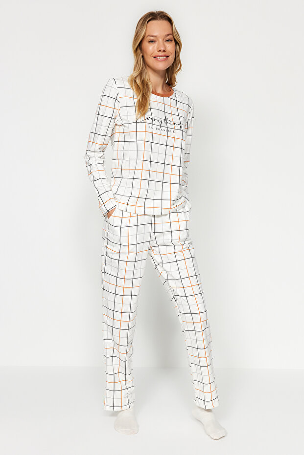 Beyaz %100 Pamuklu Ekoseli Tshirt-Pantolon Örme Pijama Takımı THMAW24PT00235 - 2