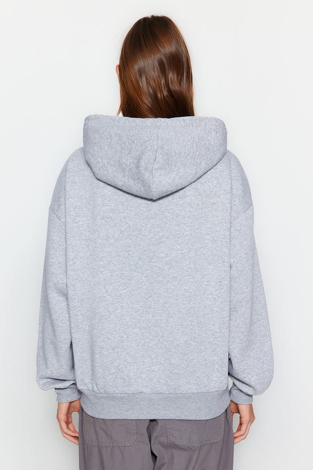 Gri Oversize/Rahat Kesim Basic Kapuşonlu Fermuarlı Kalın İçi Polarlı Örme Sweatshirt TWOAW24SW00188 - 5