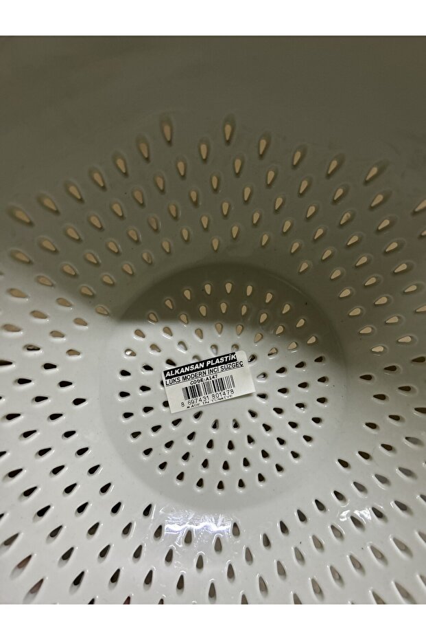 Plastic strainer with handle - 3