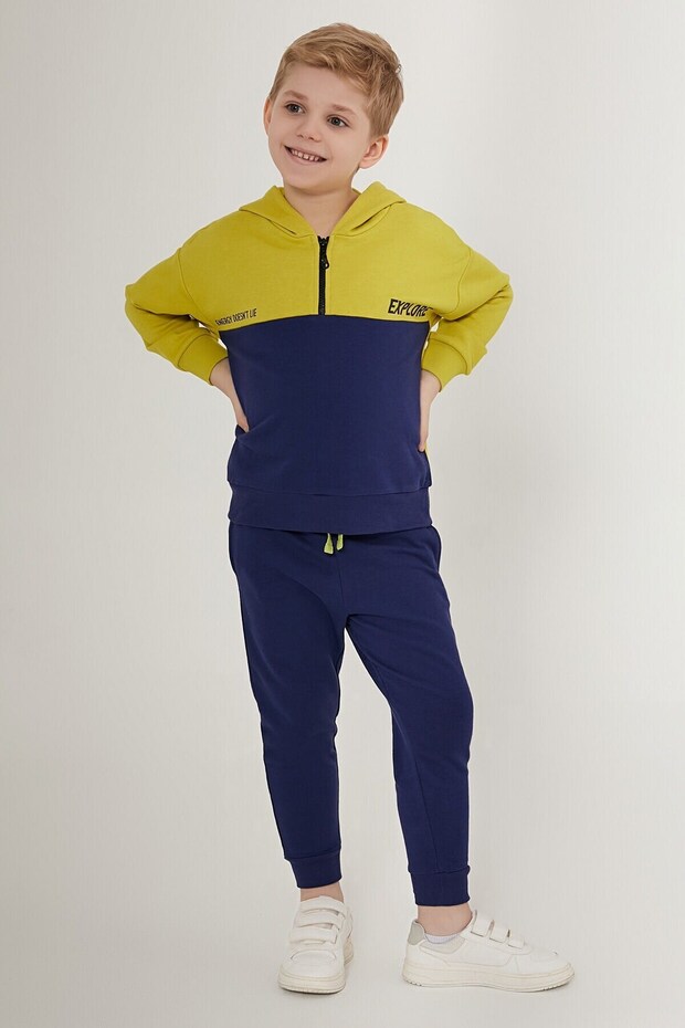 طقم رياضي للأولاد من Energy Boy - 1