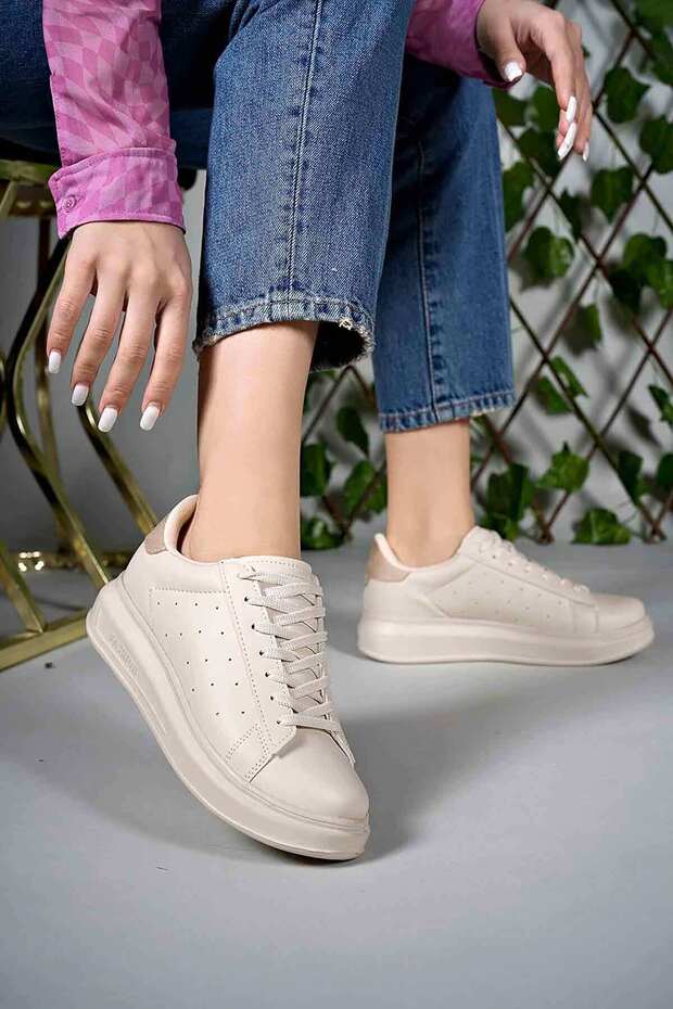 ®| Medusa Kadın Ekru Kalın Yüksek Taban Hafif Günlük Yürüyüş Spor Ayakkabısı ve Sneaker - 1