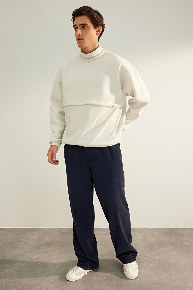 Taş Oversize/Geniş Kesim Etiketli İçi Polarlı Kalın Sweatshirt TMNAW24SW00228 - 3