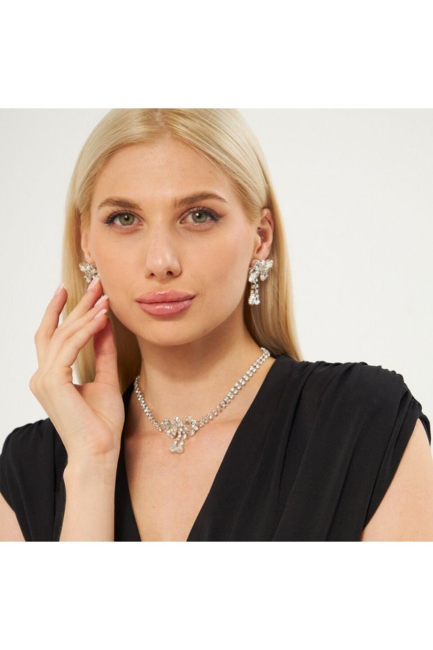 Jewelled butterfly motif necklace and earring set