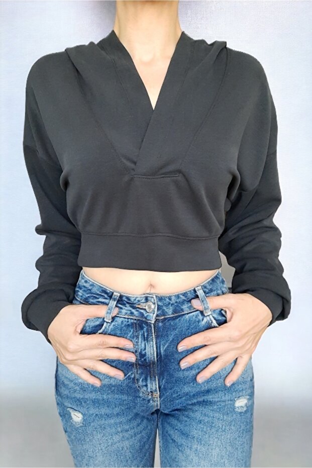 Crop Sweatshirt - 1