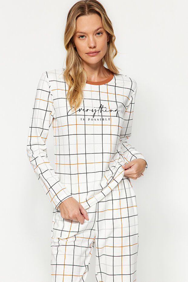 Beyaz %100 Pamuklu Ekoseli Tshirt-Pantolon Örme Pijama Takımı THMAW24PT00235 - 3