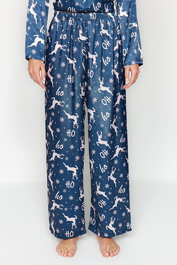 Lacivert-Çok Renkli Yılbaşı Temalı Saten Gömlek-Pantolon Dokuma Pijama Takımı THMAW24PT00037 - 7