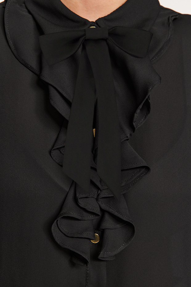 Siyah Çıkarılabilir Fiyonklu Oversize Dokuma Gömlek TWOAW24GO00164 - 5