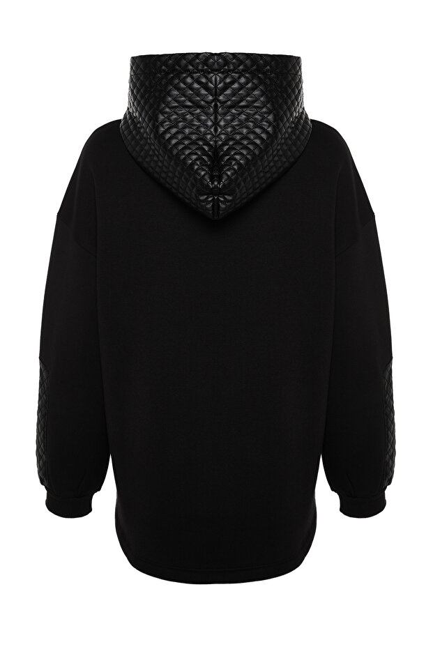 Siyah Kalın İçi Polarlı Kapitoneli Oversize/Geniş Kesim Kapüşonlu Örme Sweatshirt TWOAW24SW00205 - 8