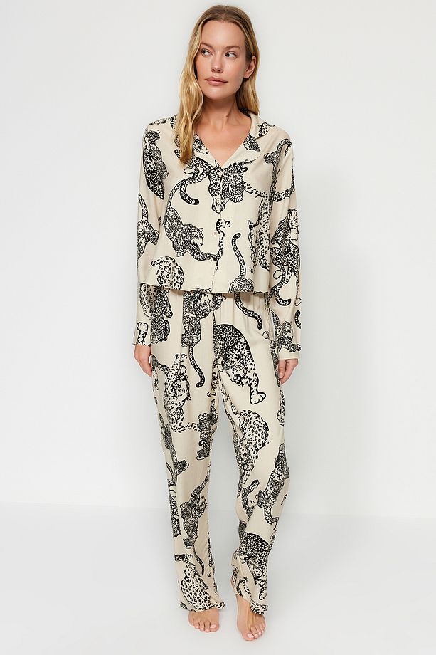 Krem Kaplan Desenli Viskon Dokuma Pijama Takımı THMAW24PT00092 - 2
