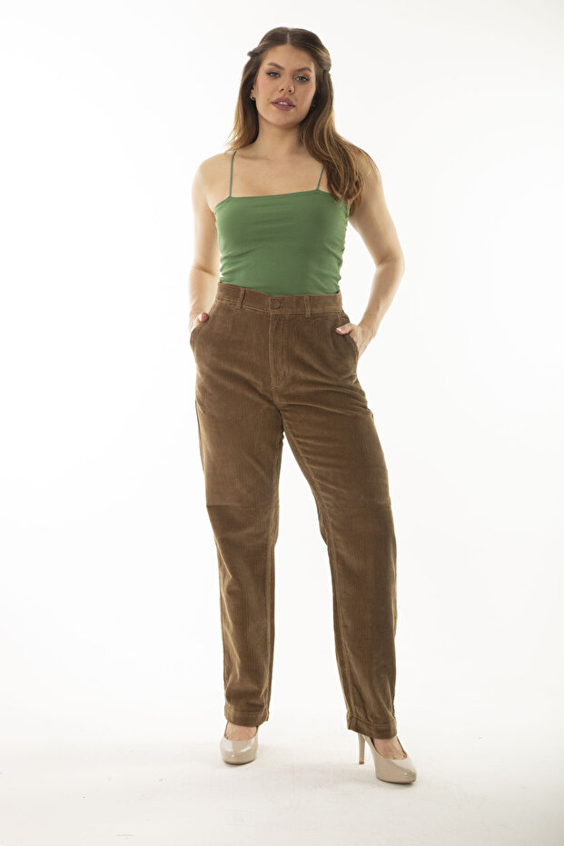 Women's Large Size Camel Corduroy Trousers with Side Pockets 65N37059