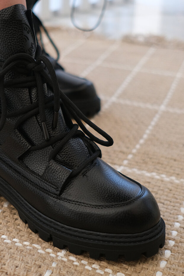 VENÜS DERİ SİYAH BOT - 4