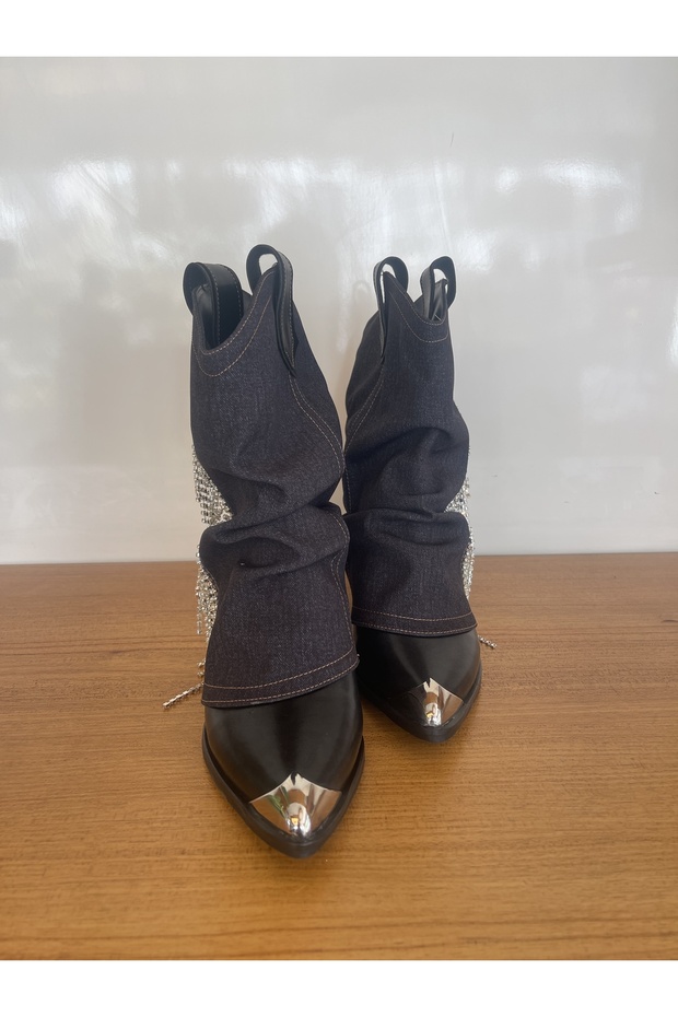 Siyah kovboy bot - 1