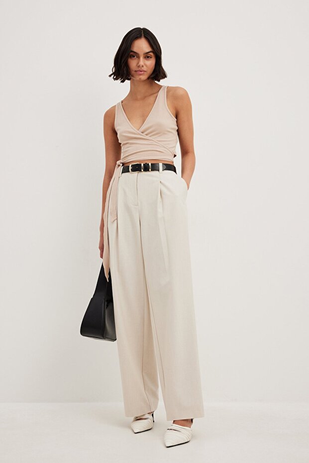 Geripptes Unterhemd mit Wickeldetail - 1