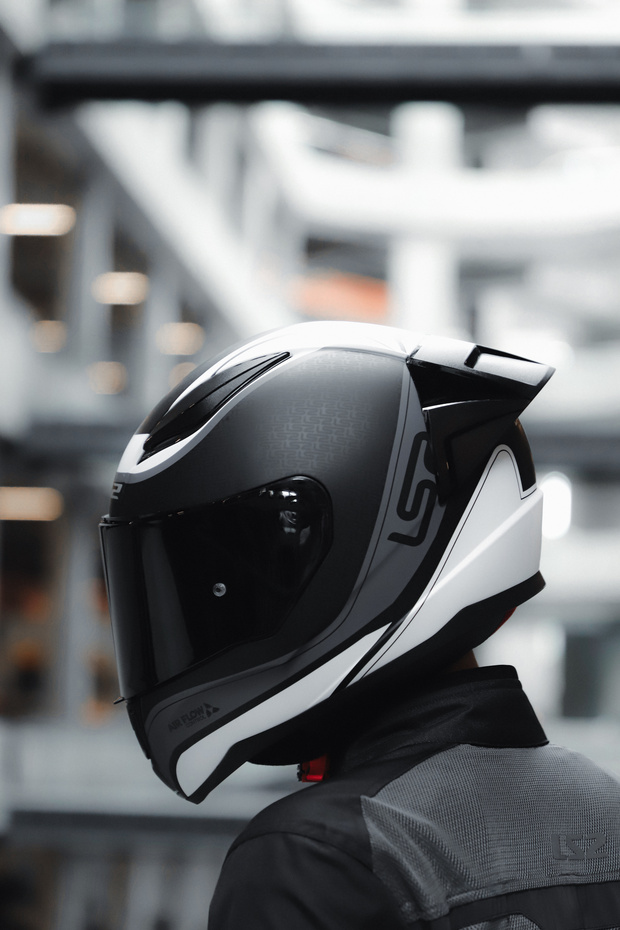 Rapıd 2 Race Deeper Mat Beyaz-siyah Kask (1 SİYAH 1 ŞEFFAF VİZÖR) - 7