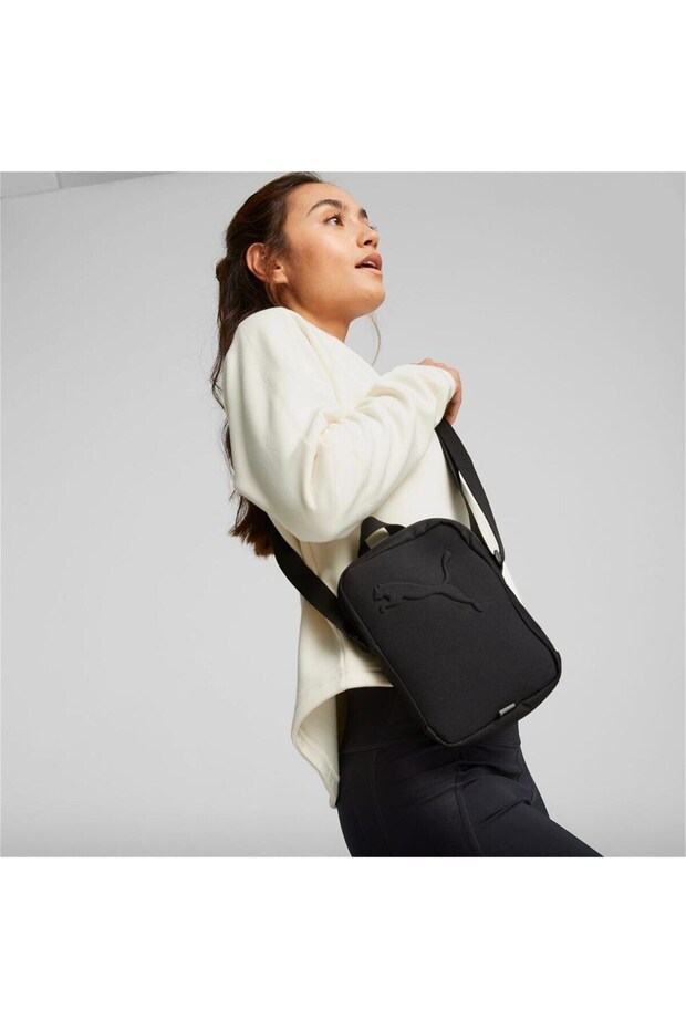 Buzz Black Unisex Sports Shoulder Bag -079137 01