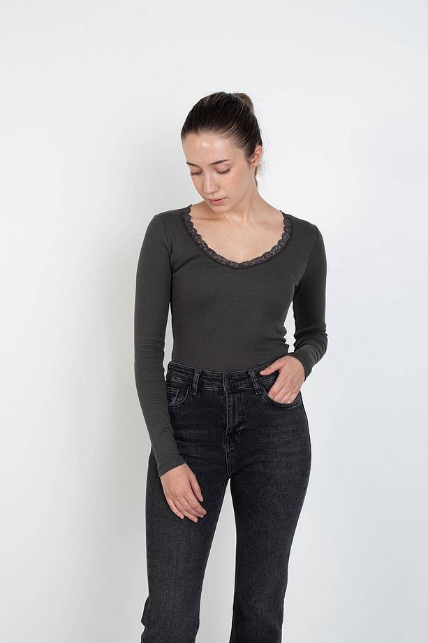 Yakası Dantelli Uzun Kollu Bluz B1475-R3 - 1