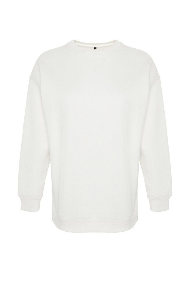 Ekru Kalın İçi Polarlı Yırtmaçlı Oversize/Bol Kesim Örme Büyük Beden Sweatshirt TBBAW24AO00003 - 6