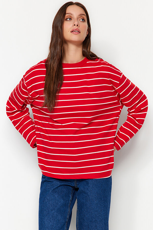 Kırmızı Çizgili Oversize/Geniş Kesim Bisiklet Yaka İnce Örme Sweatshirt TWOAW23SW00326 - 4