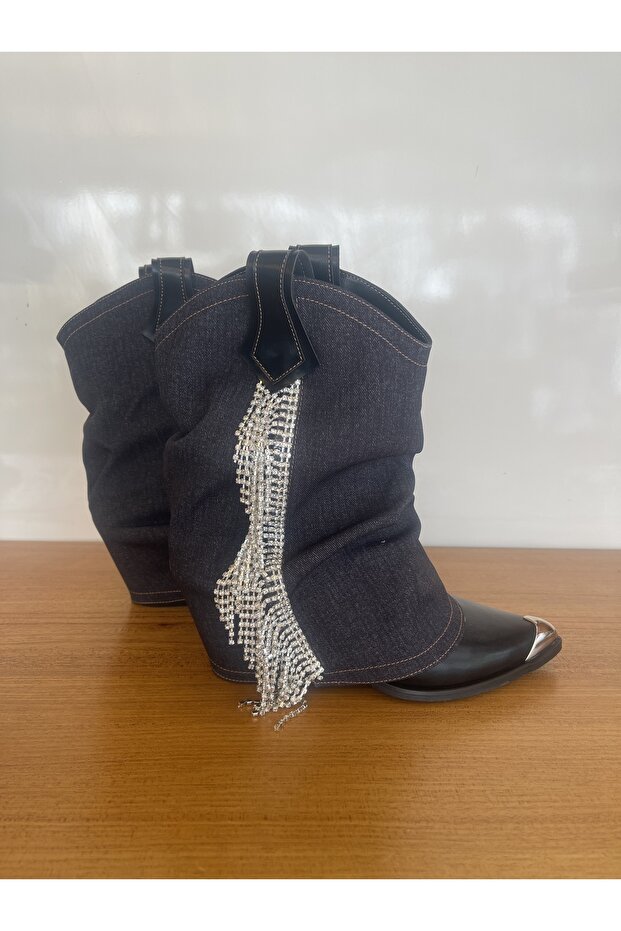 Siyah kovboy bot - 2